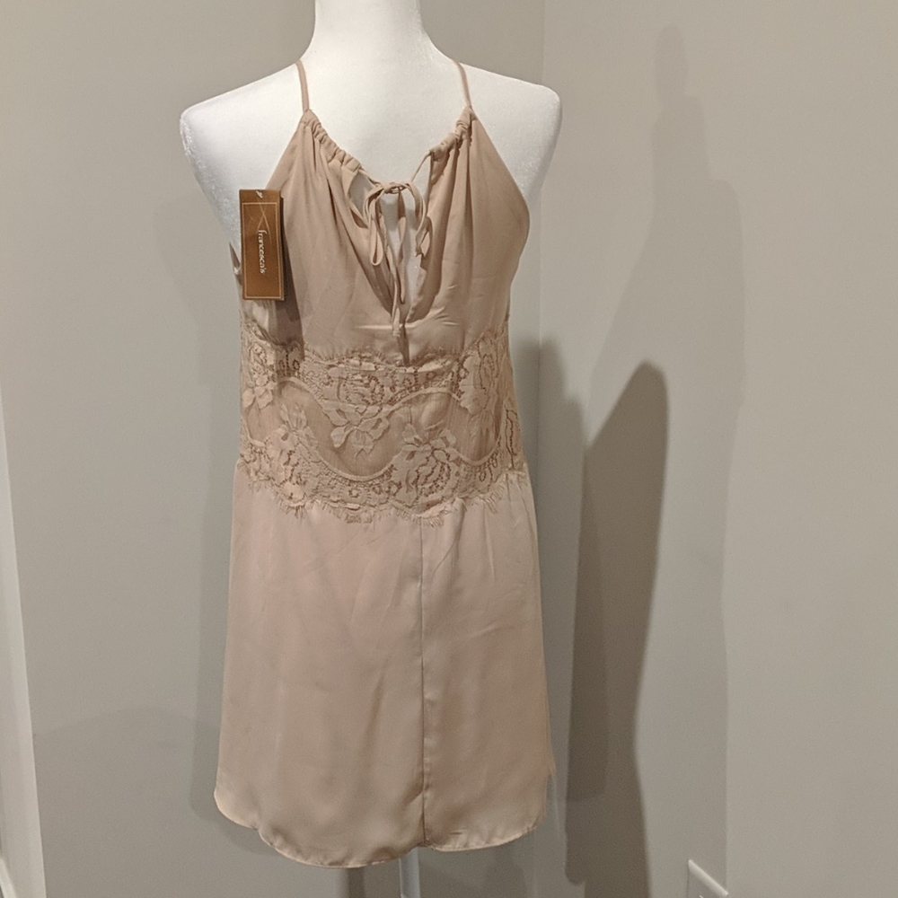 Francesca's high neck lace summer dress - Picture 4 of 4